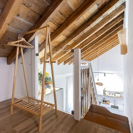 Modern Duplex Courtyard -2bedrooms 2baths Apartment