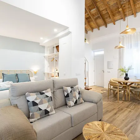 Apartment Modern Duplex Courtyard -2bedrooms 2baths